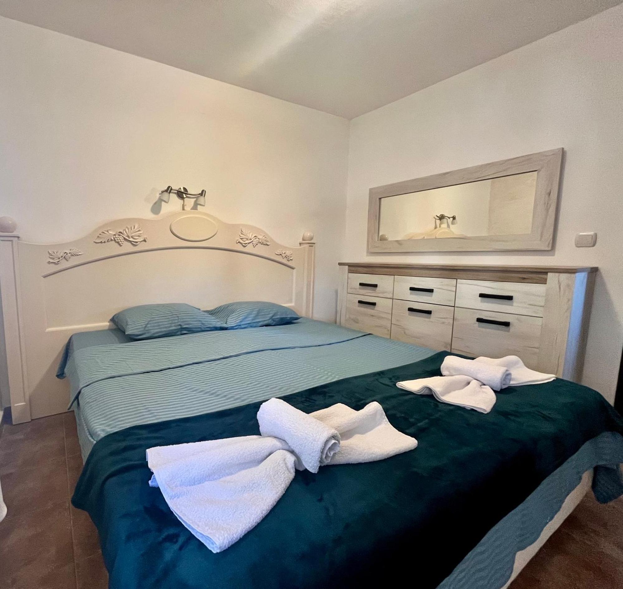Apartments Obradovic Krasići Dış mekan fotoğraf